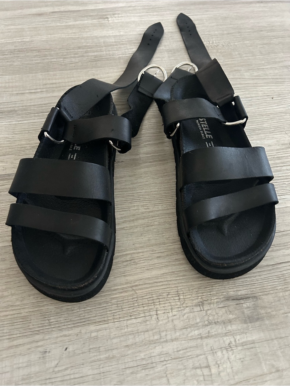 Women's Strappy Ankle-Buckle Sandals in black - Picture 6 of 7